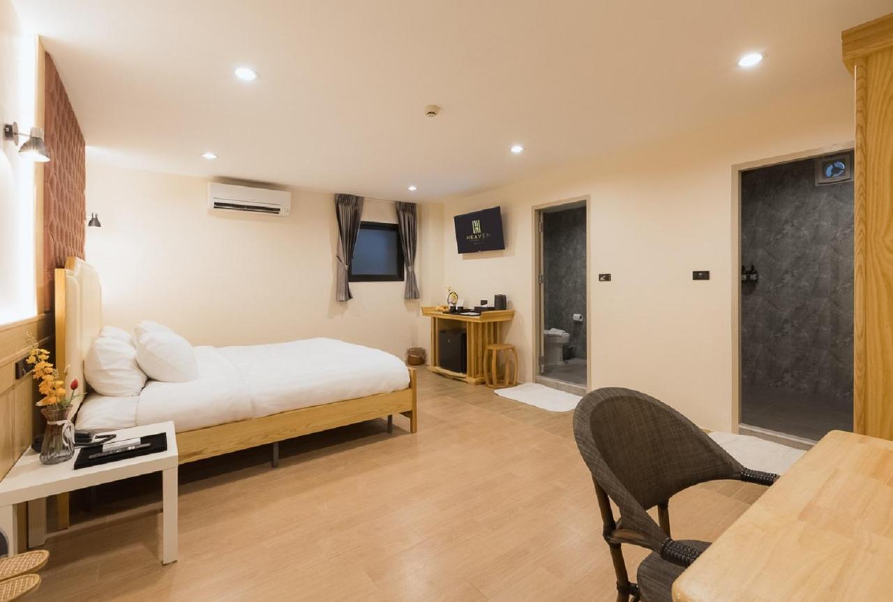 Heaven Boutique Hotel Bangkok Luaran gambar